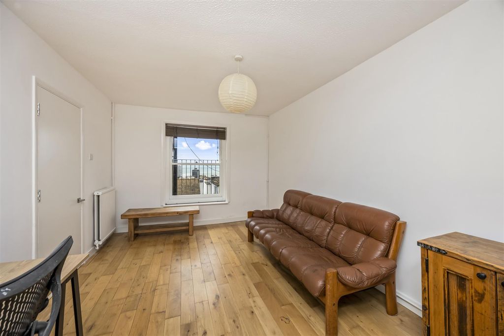 Property photo 3 of 14 Powis Square, 22, Flat 5-008.Jpg