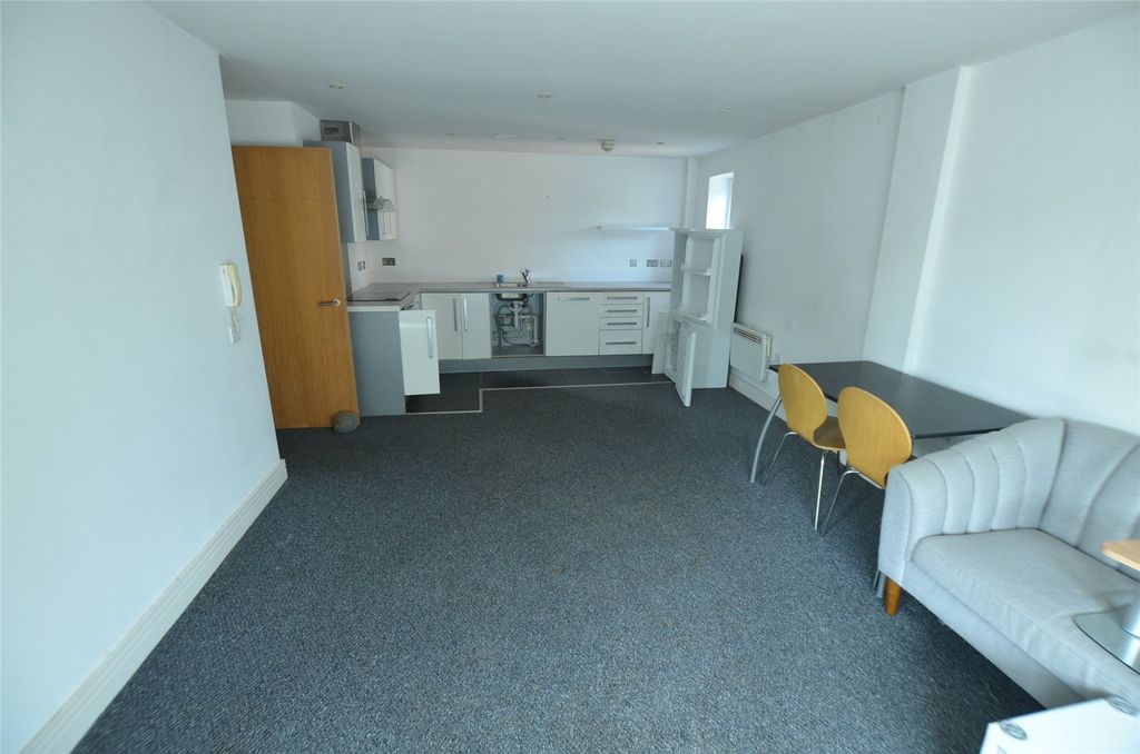 Property photo 2 of 7 Picture No. 03