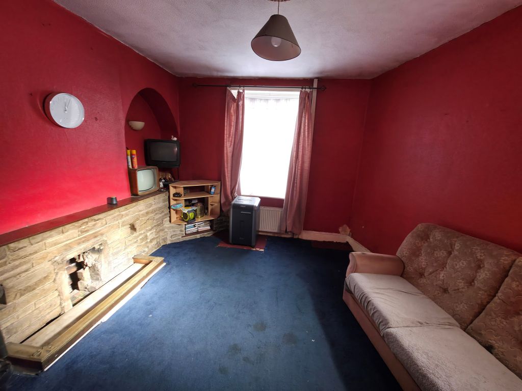 Property photo 2 of 10 Living Room