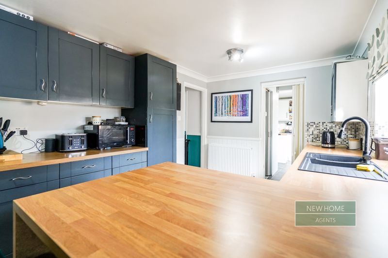 Property photo 3 of 42 Photo 13