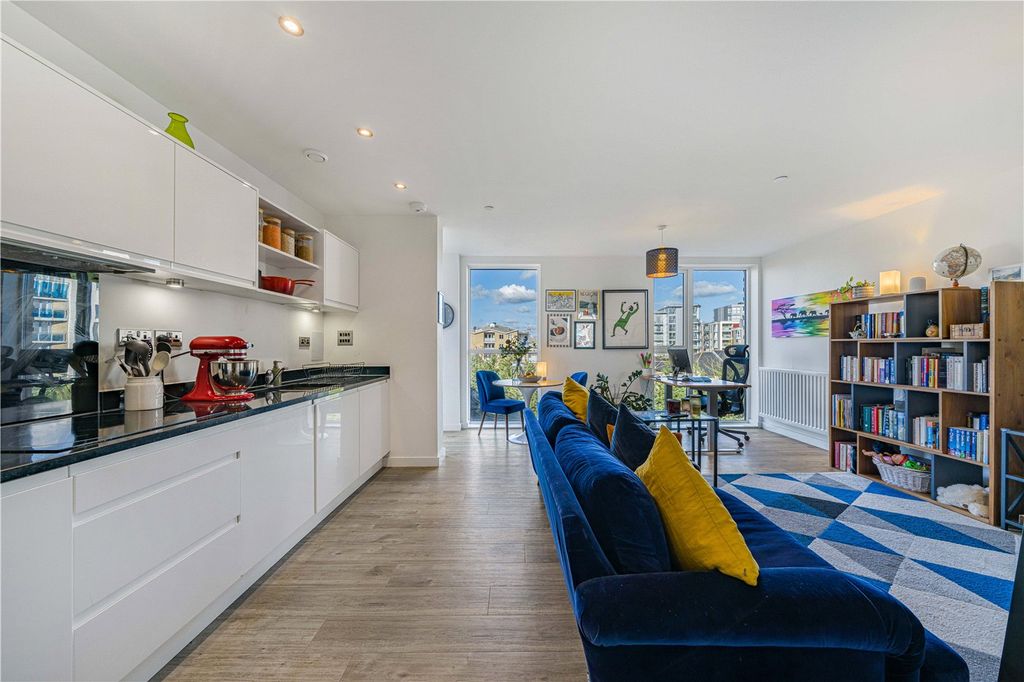 Property photo 3 of 21 Picture No. 05