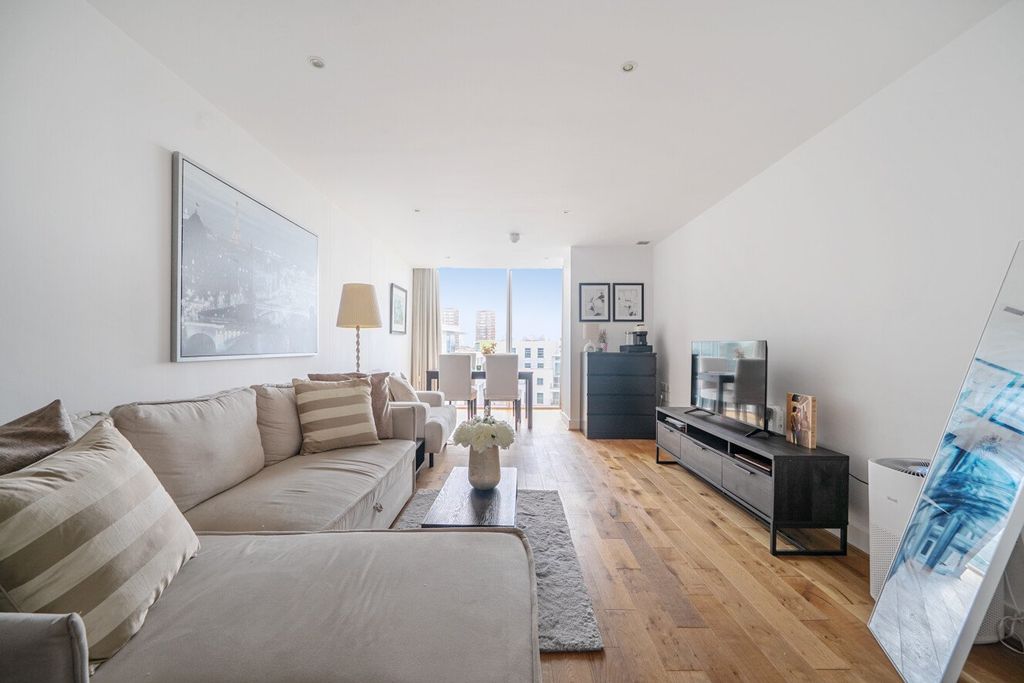 Property photo 2 of 17 Picture No. 10