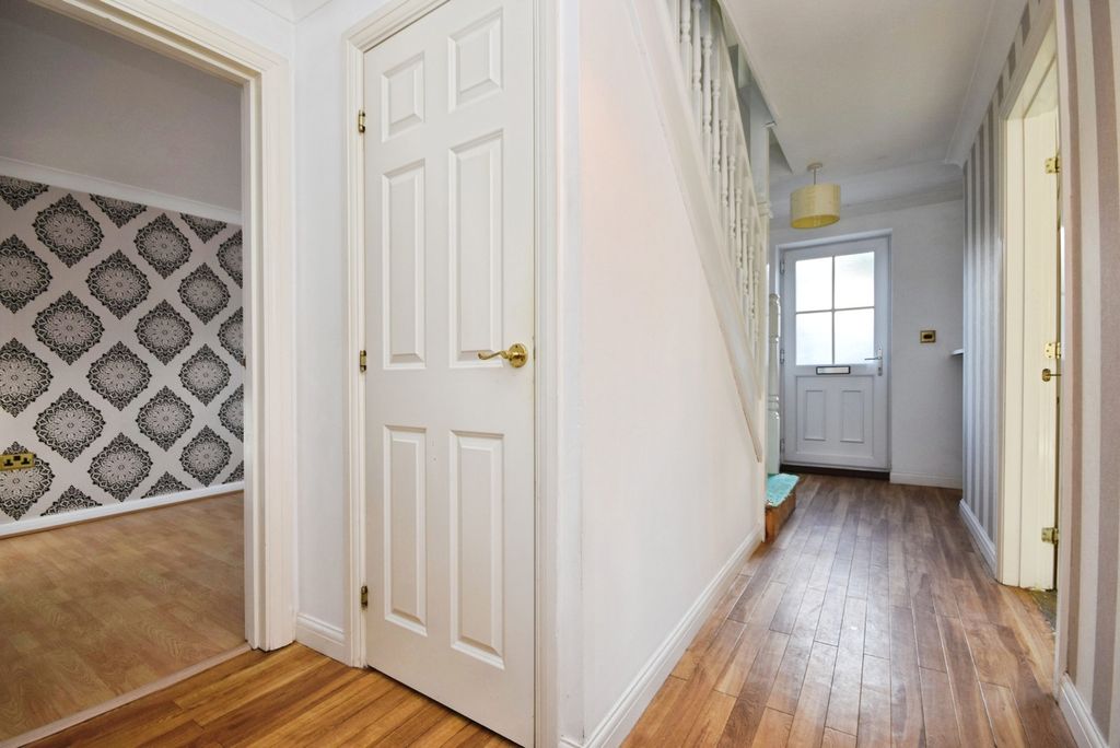 Property photo 3 of 36 Photo