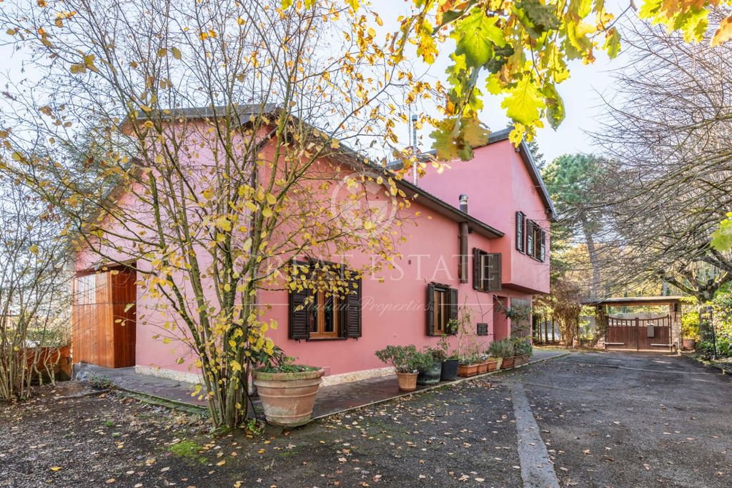 Property photo 2 of 30