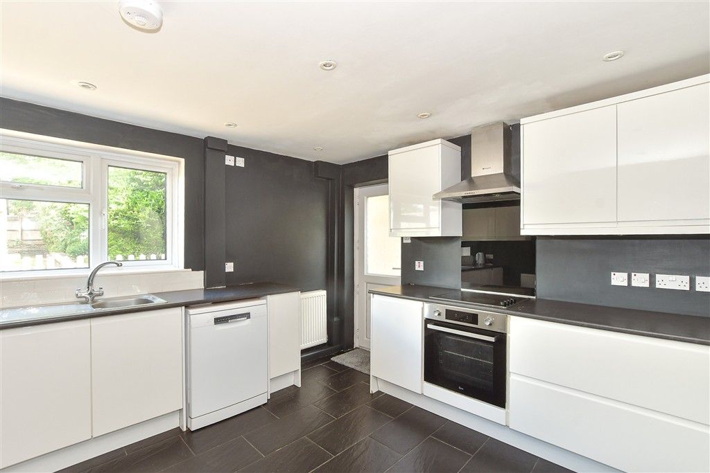 Property photo 2 of 15 Kitchen