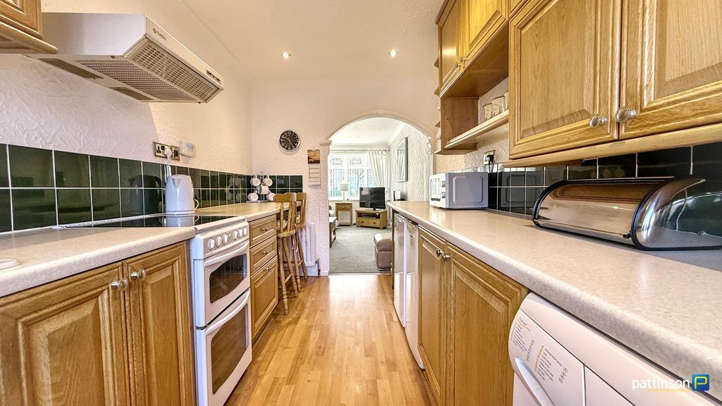 Property photo 3 of 24