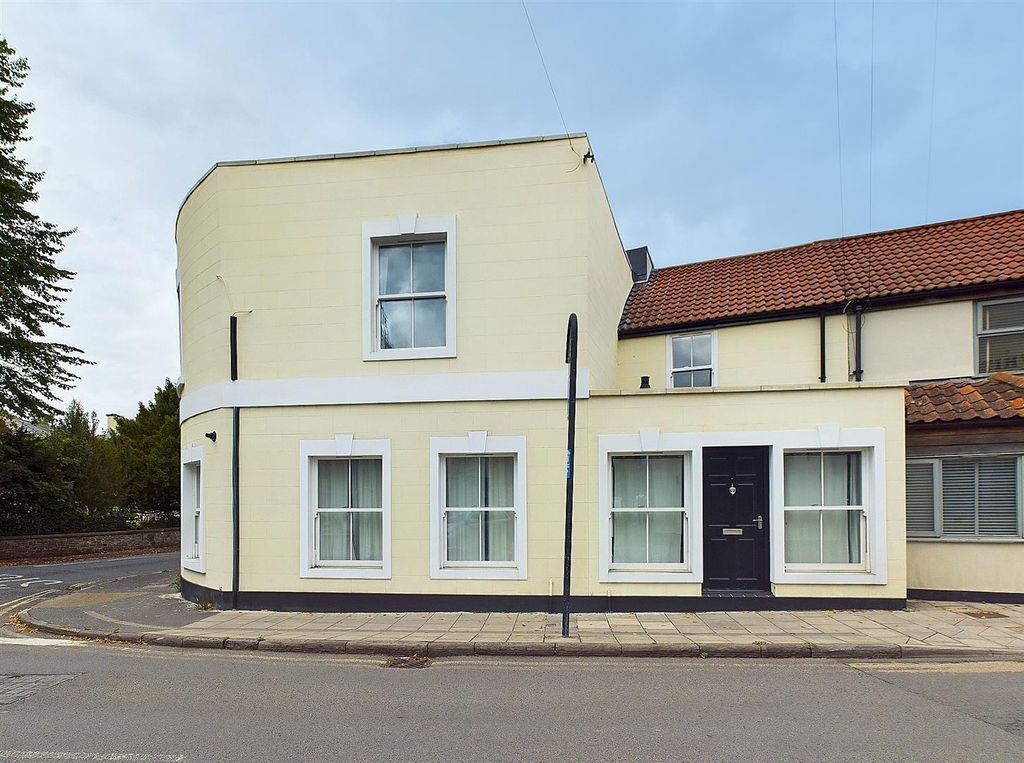 Property photo 1 of 17 3 - Six-Bedroom HMO For Auction, Westbury-On-Trym.