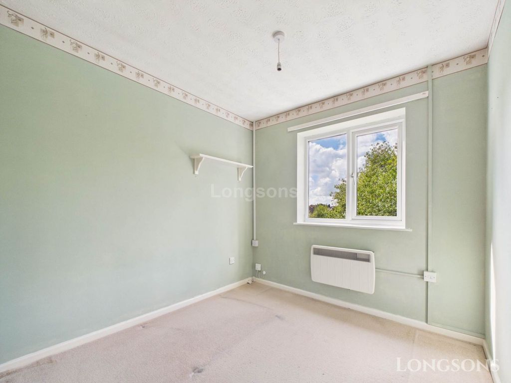 Property photo 3 of 7