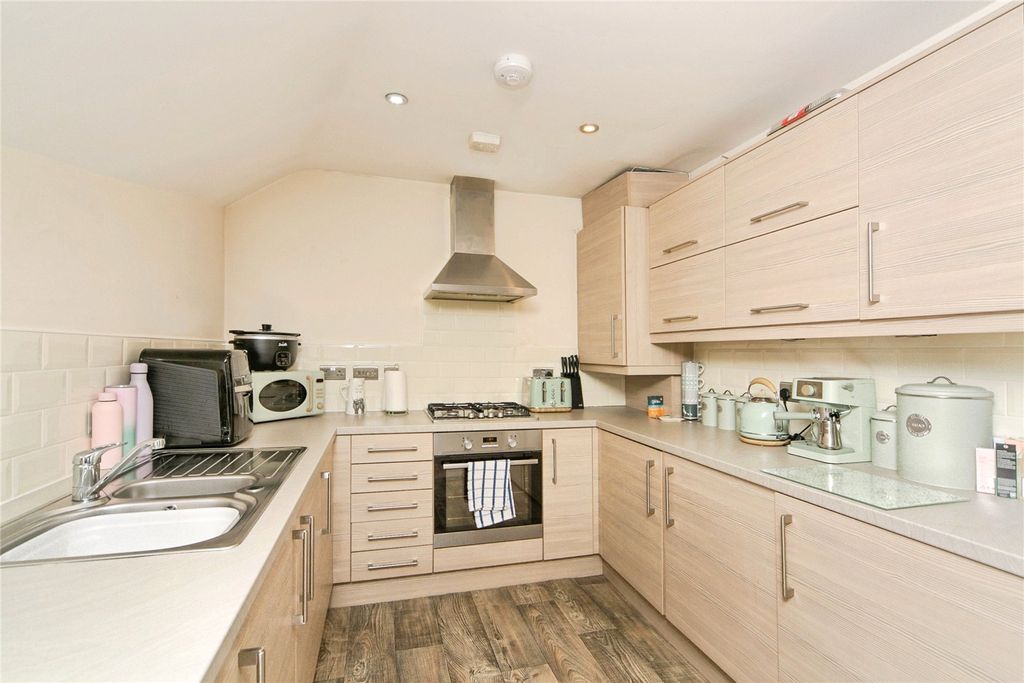 Property photo 2 of 27 Picture No. 43