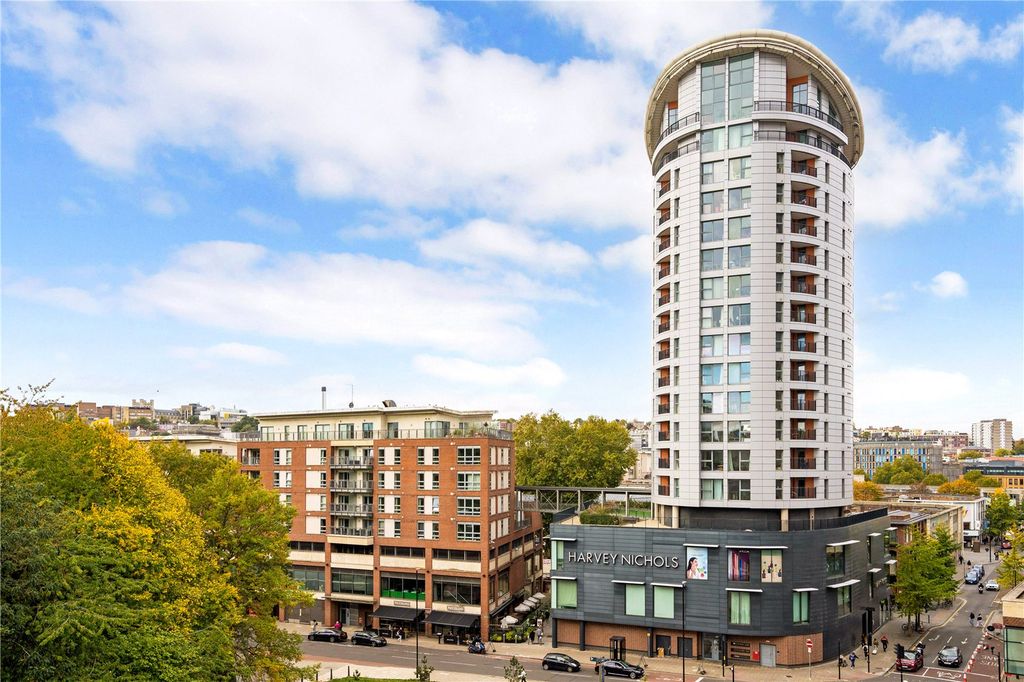 Property photo 2 of 9 External