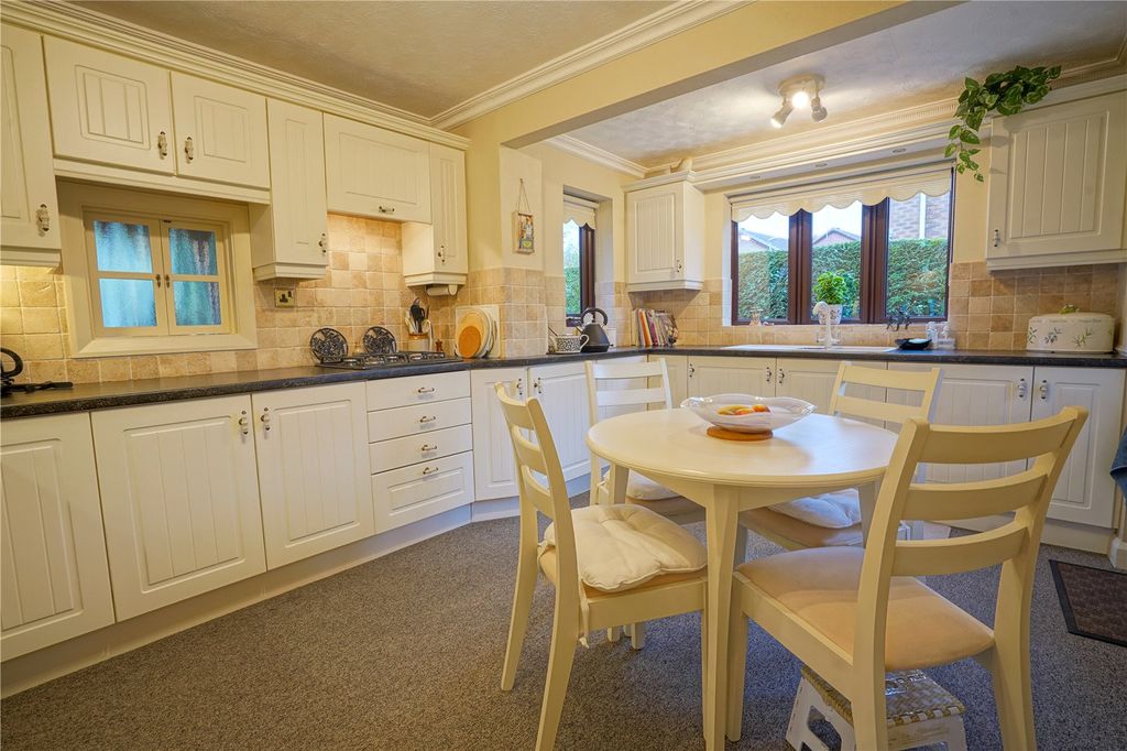 Property photo 3 of 14 Picture No. 05