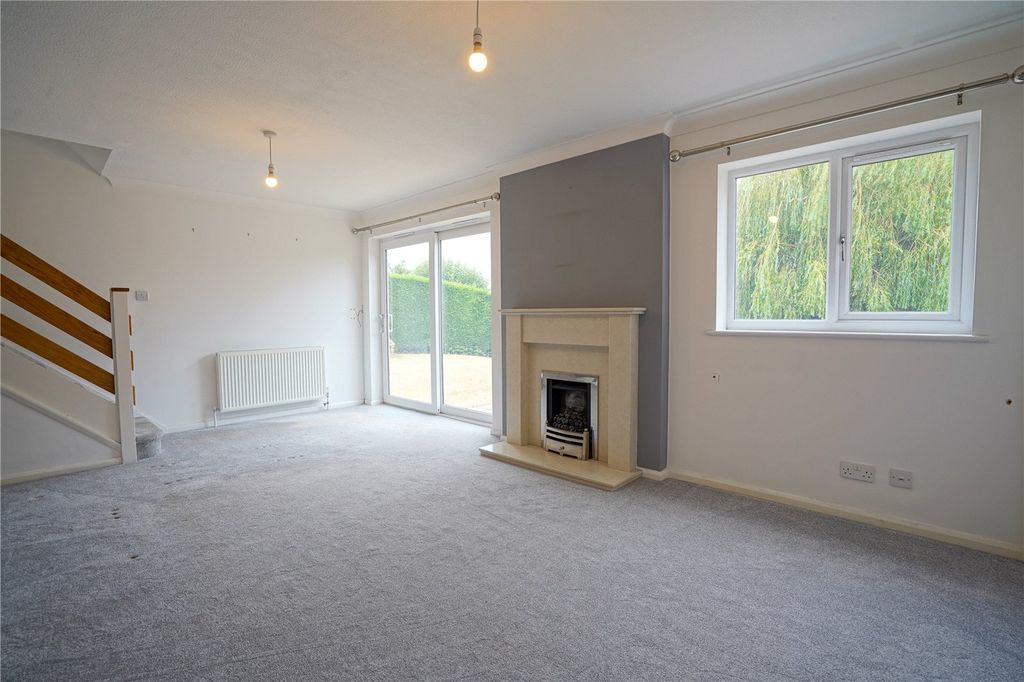 Property photo 2 of 17 Picture No. 11