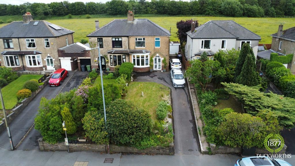 Property photo 1 of 41