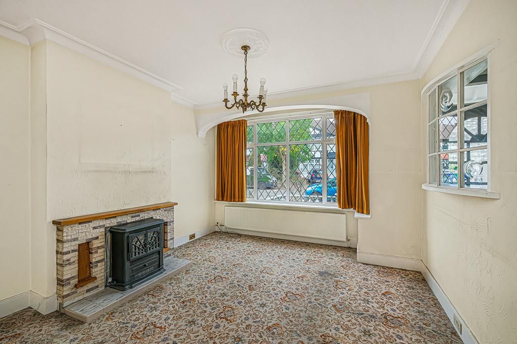 Property photo 3 of 19