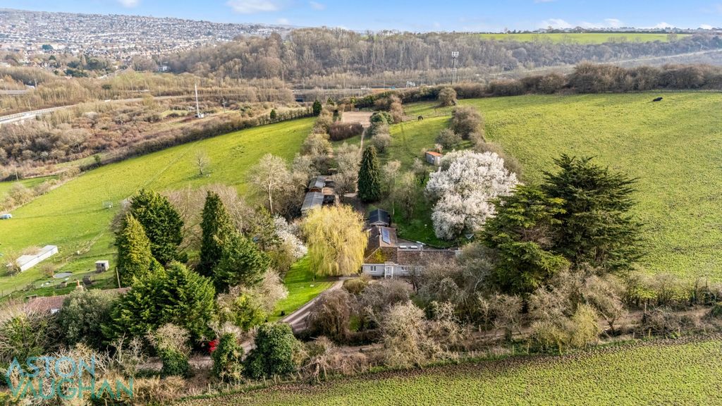 Property photo 1 of 66 4797852