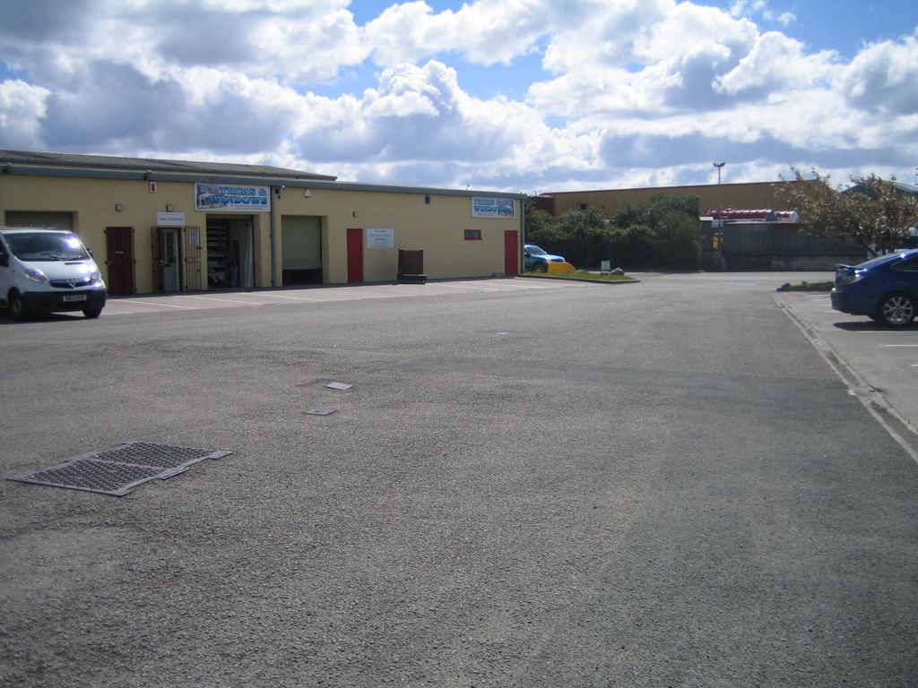 Property photo 1 of 8