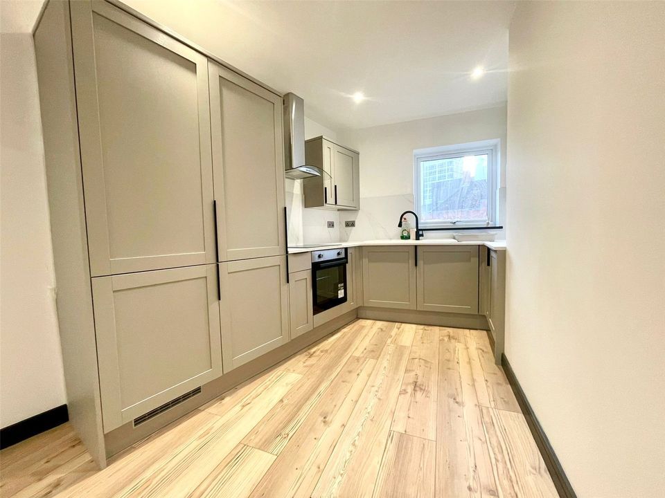 Property photo 3 of 6 1