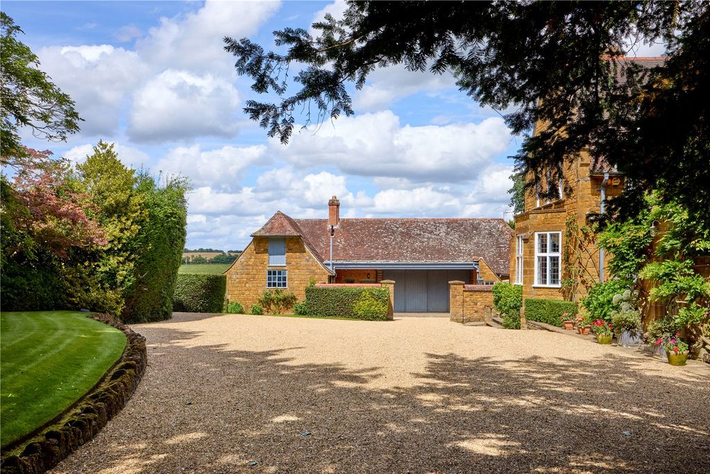 Additional image 16 of 6 bed equestrian for saleCross Hill Road, Adderbury, Banbury, Oxfordshire OX17