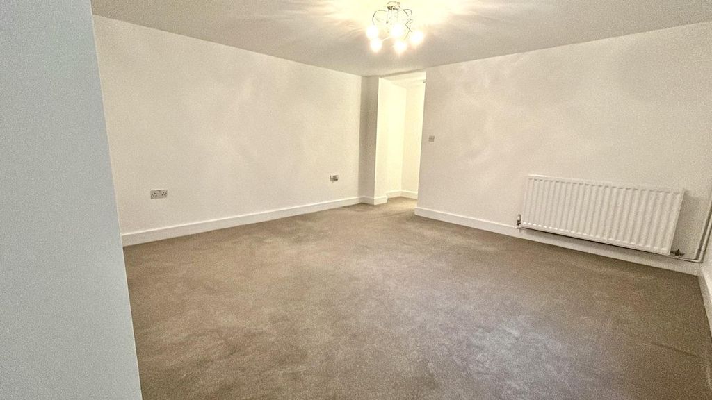 Property photo 3 of 9 Img_5077.Jpg