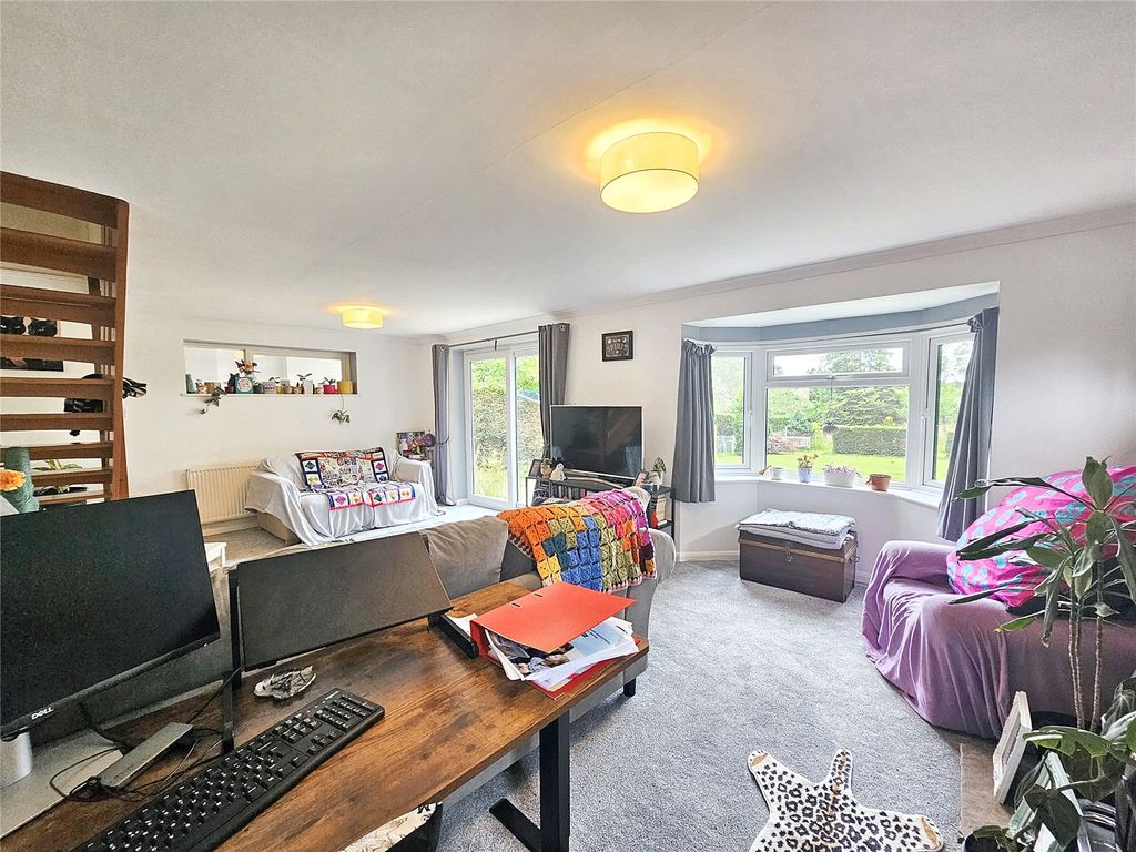 Property photo 2 of 13 Picture No. 14