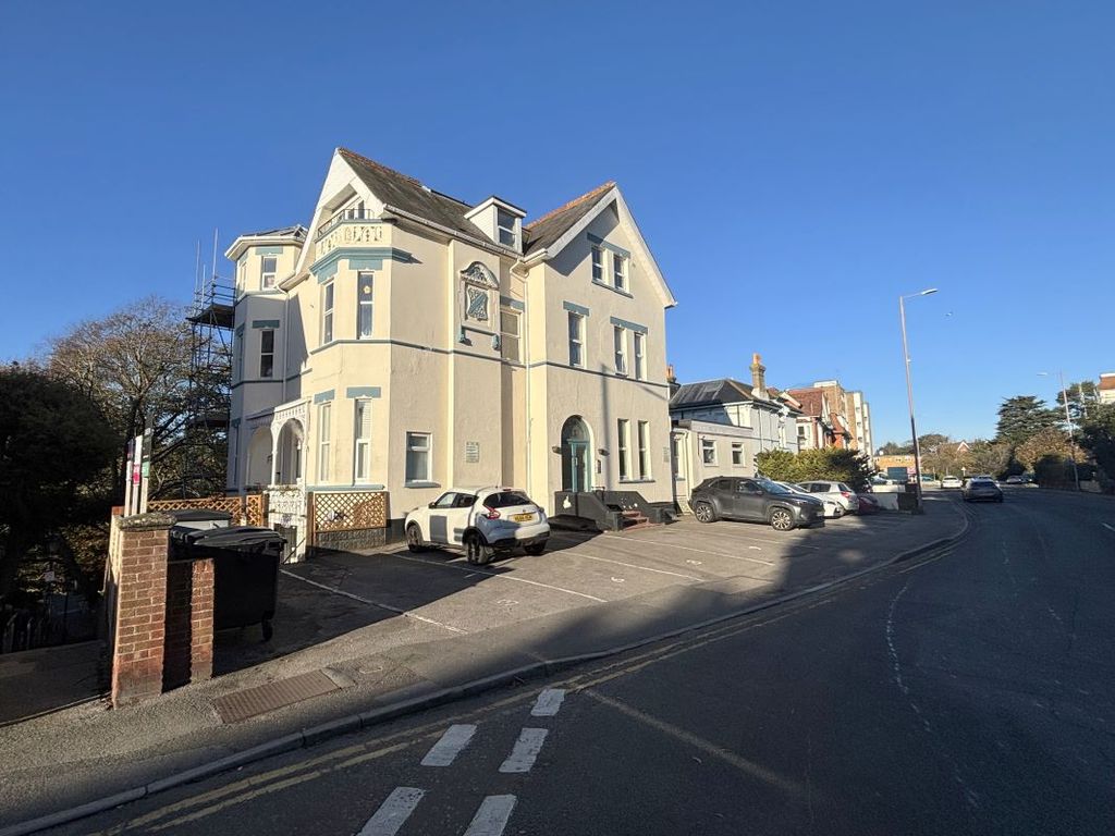 Property photo 3 of 10 Image 3