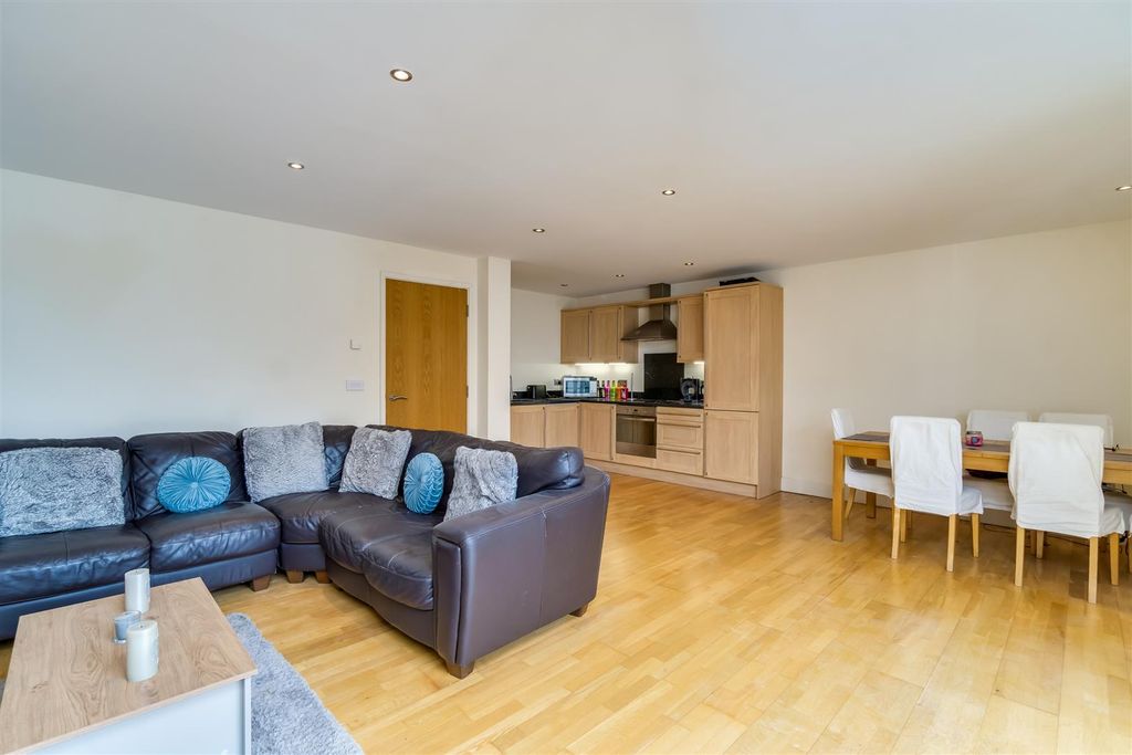 Property photo 2 of 11 Open Plan Living Room 3