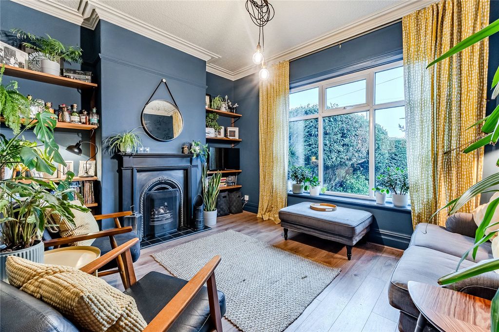 Property photo 2 of 21 Picture No. 26