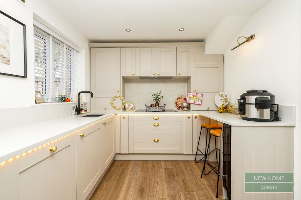 Property photo 3 of 20 Photo 15