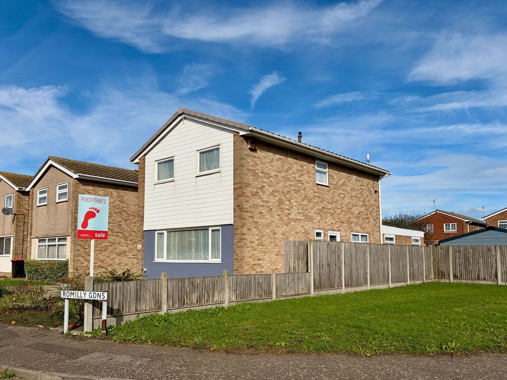 Property photo 2 of 18