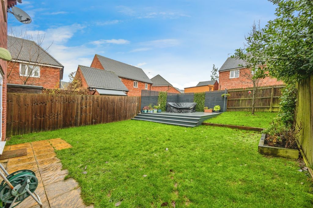 Property photo 2 of 24