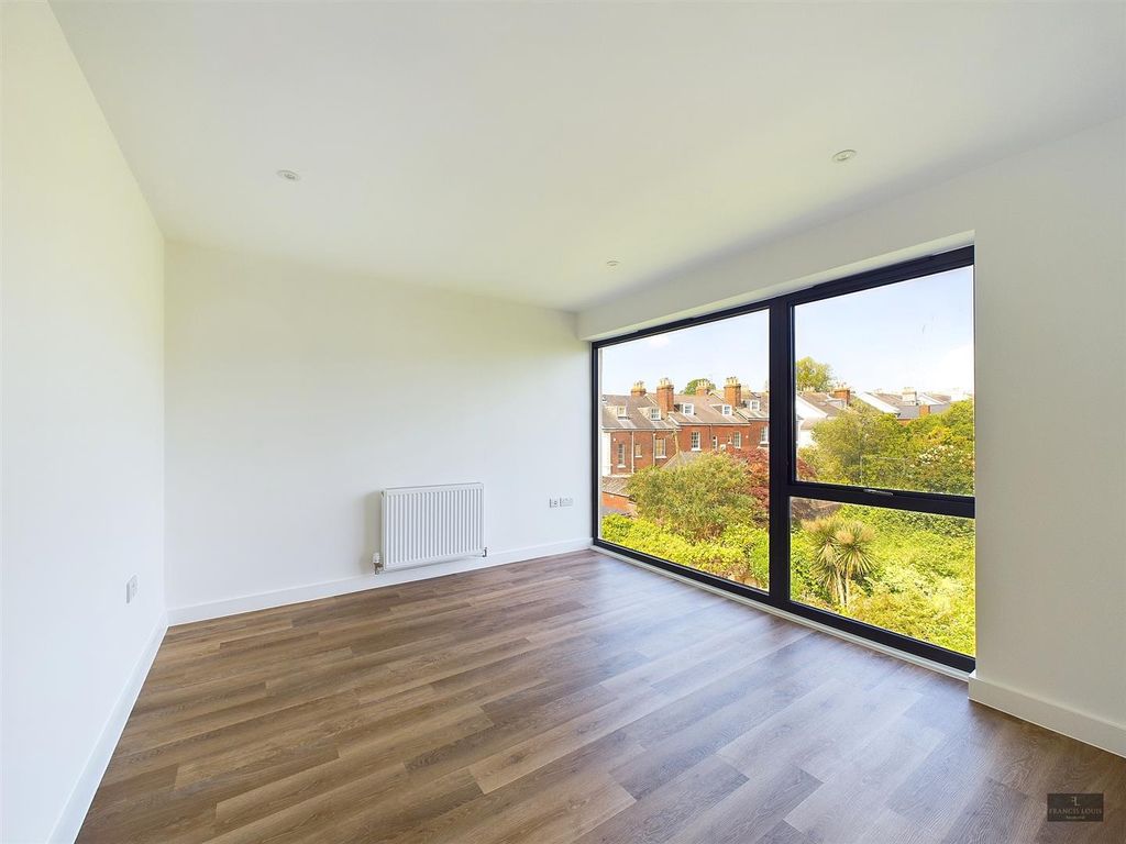 Additional image 6 of 2 bed flat to rentNew North Road, Exeter EX4