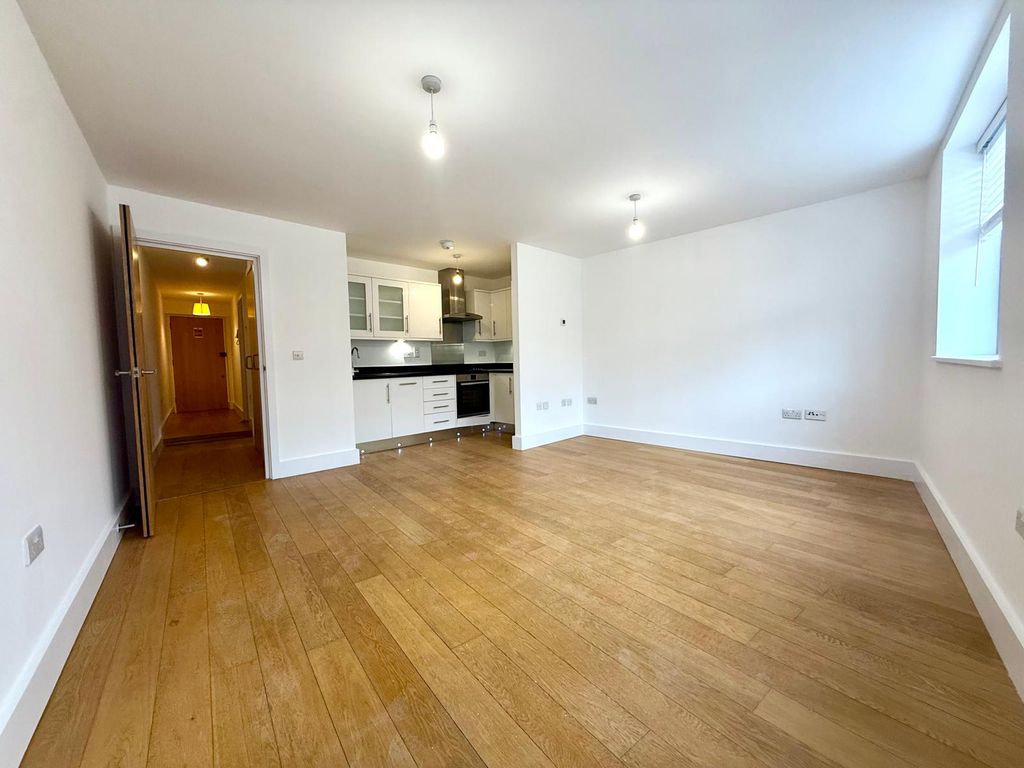 Property photo 2 of 7 Whatsapp Image 2026-04-28 At 10.45.361