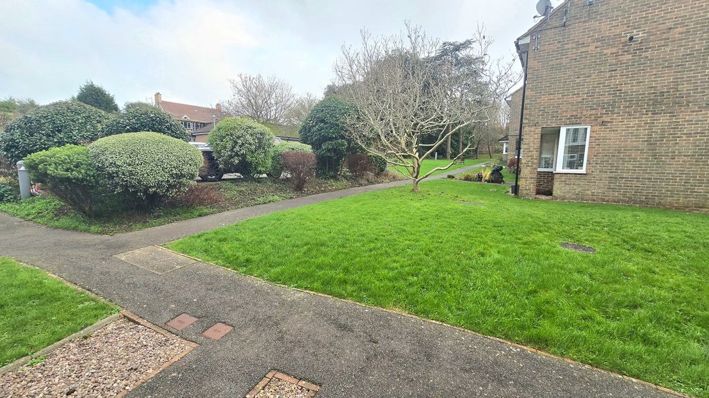 Property photo 3 of 14