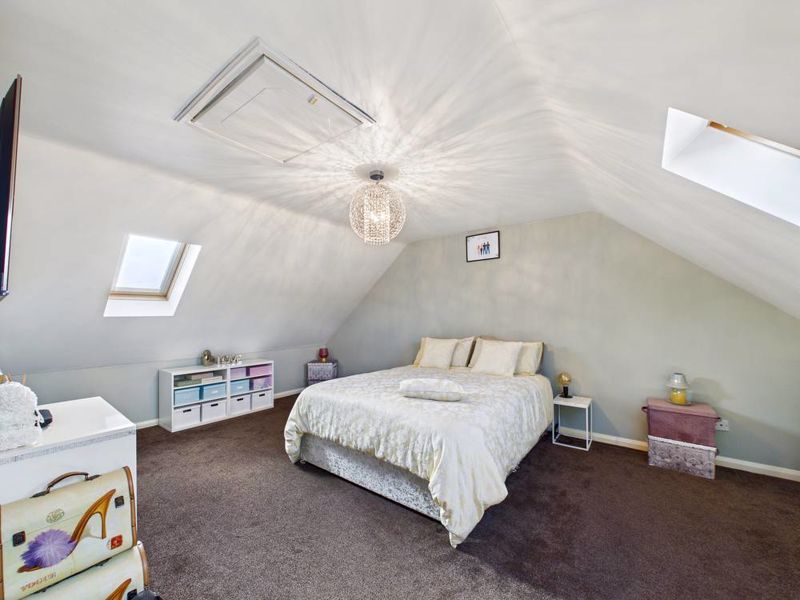 Property photo 3 of 41 Photo 38