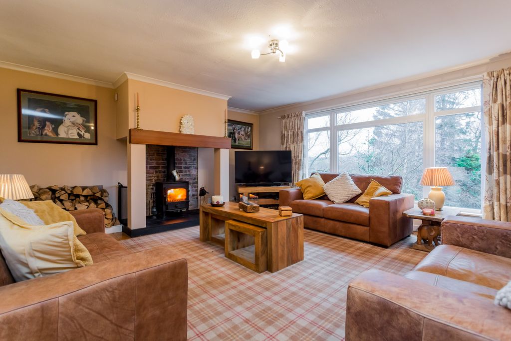 Property photo 2 of 27 Property Image 2