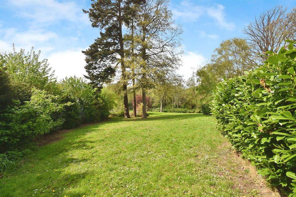 Property photo 2 of 9 1E9dc668-Dsc_6925.Jpg