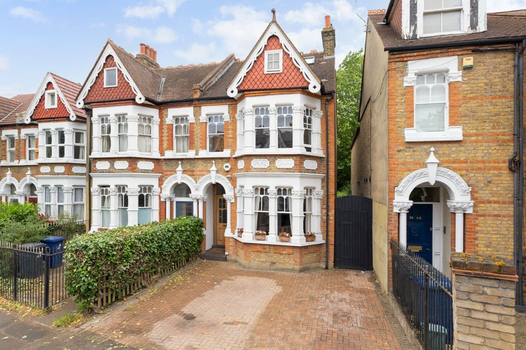 Property photo 1 of 19