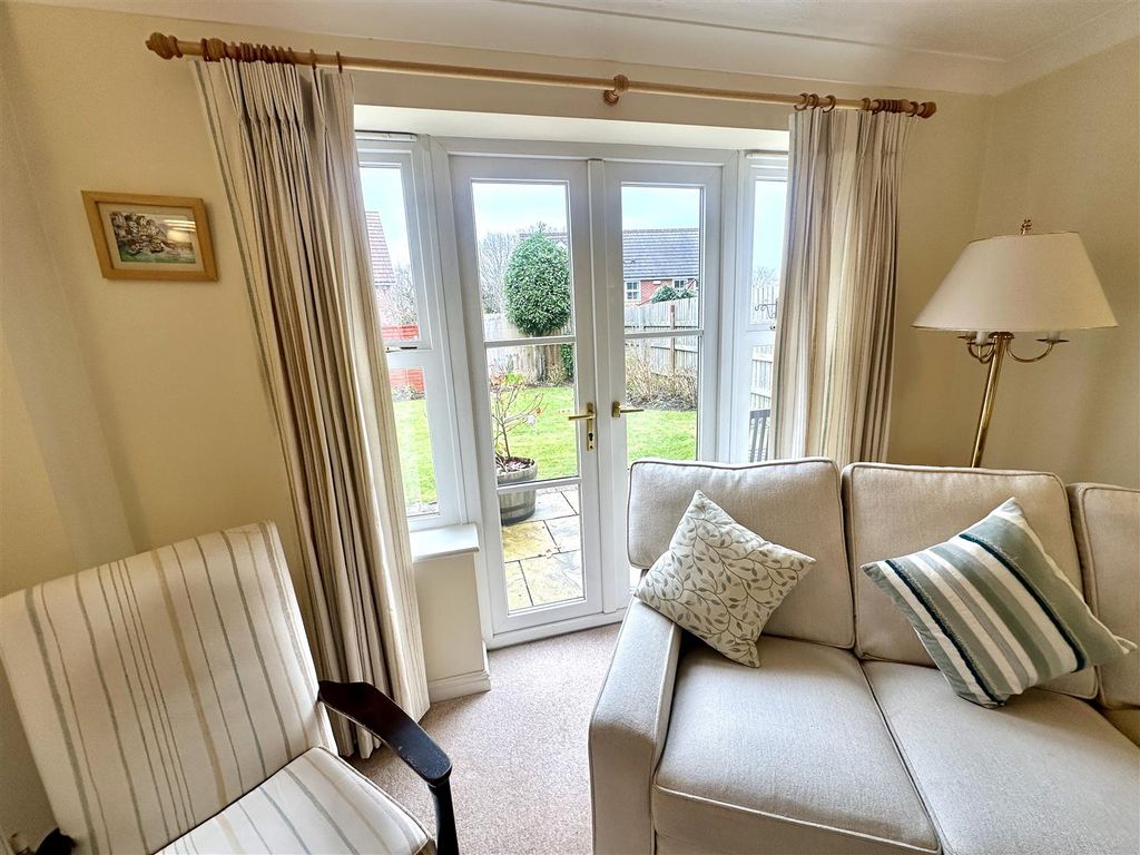 Property photo 3 of 20 Drawing Room