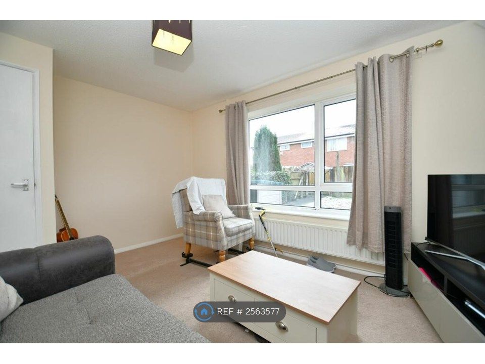 Property photo 2 of 13