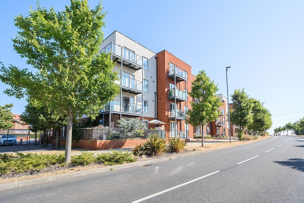 Property photo 1 of 23 1499405-2-6A69Bc3...