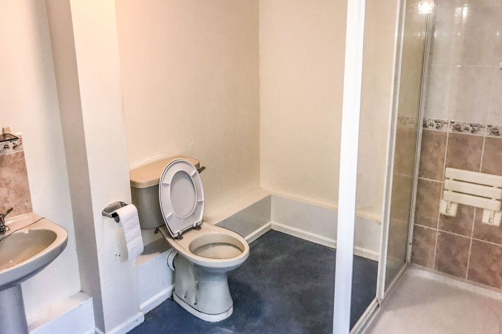 Property photo 2 of 19 Abbeyfield House ,Manor Gardens, Camelford, Cornwall, Pl32 9Tb
