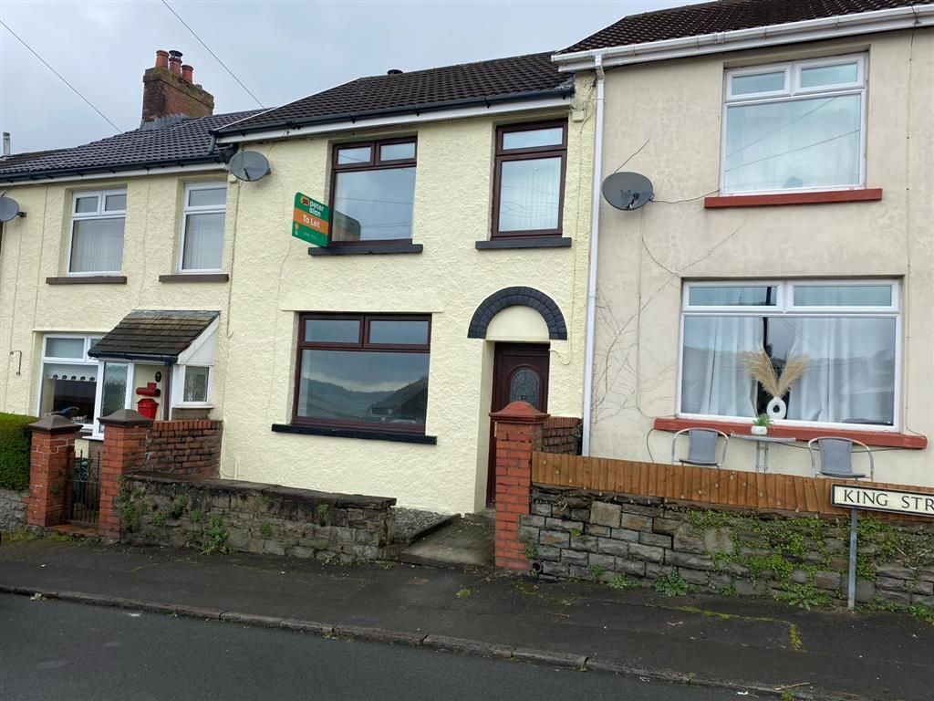 Property photo 1 of 11 Front