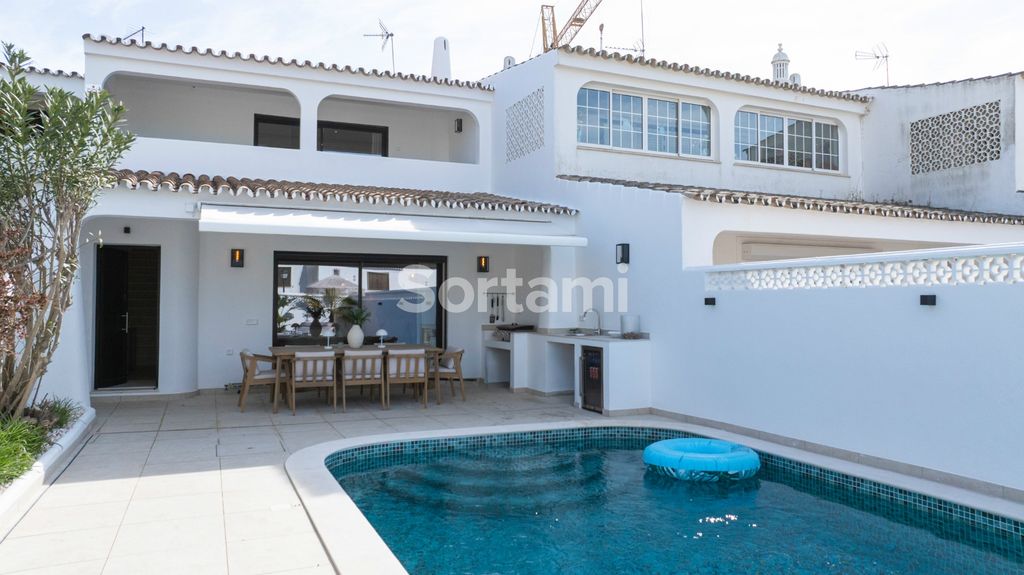 Property photo 1 of 43