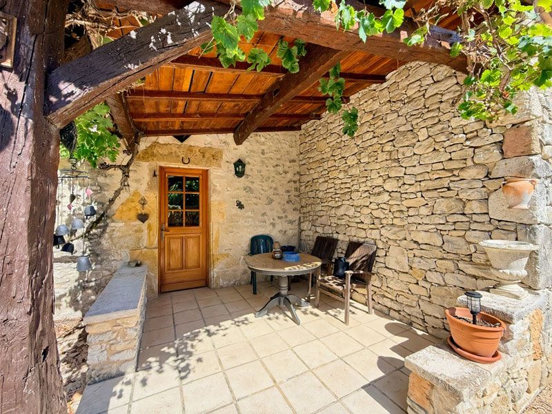 Property photo 2 of 16 Rustic_Terrace_Hdr1