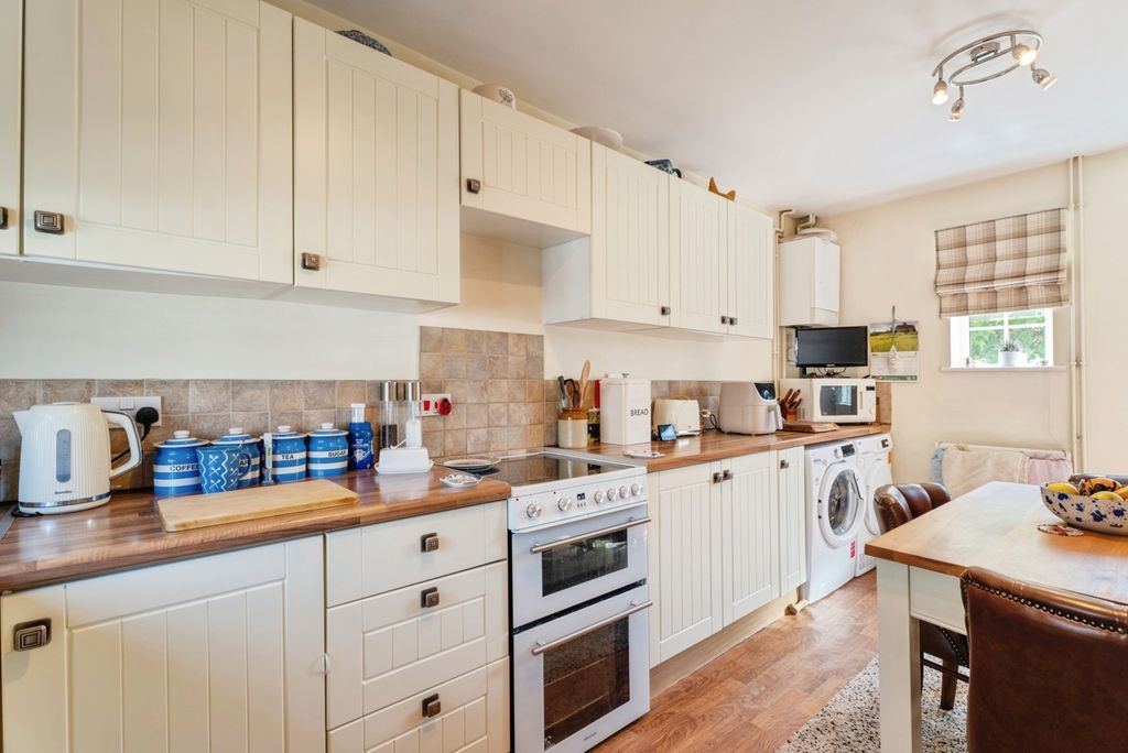 Property photo 2 of 20 Pbox-Img.Jpg