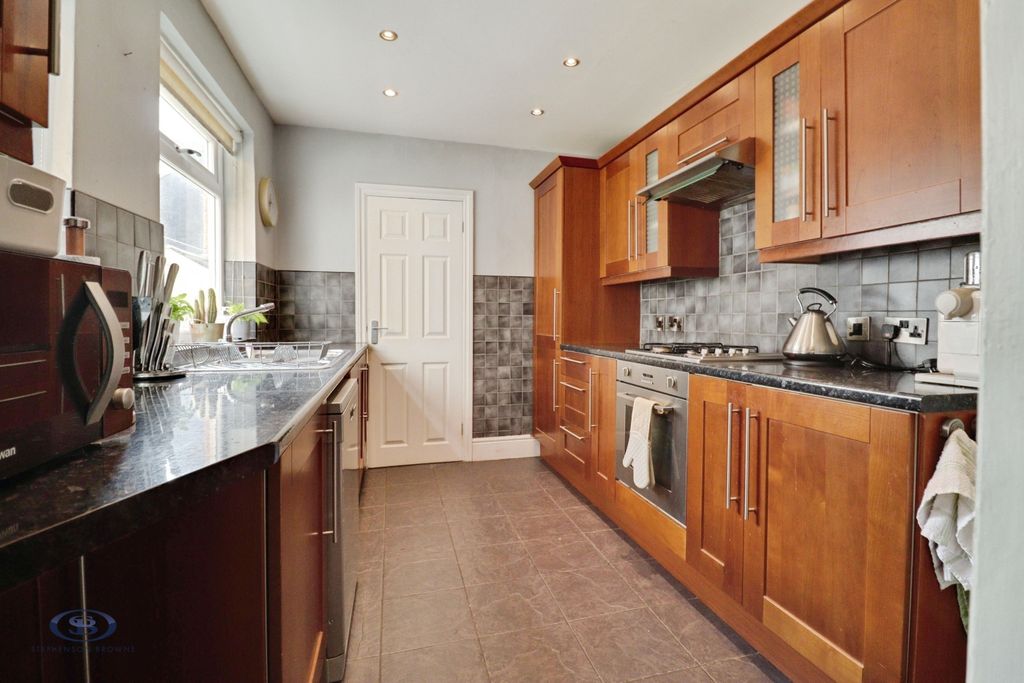 Property photo 3 of 19 Pbox-Img.Jpg
