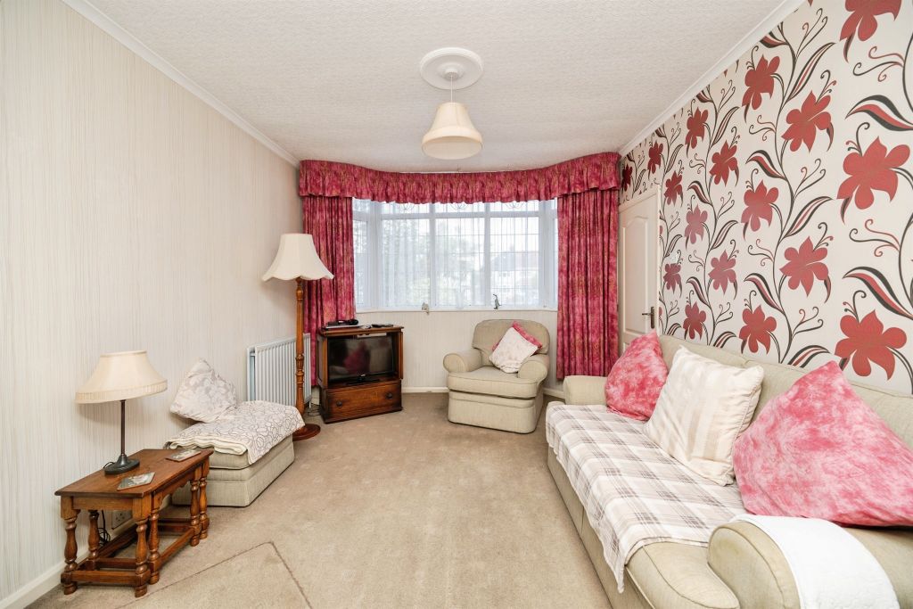 Property photo 2 of 12