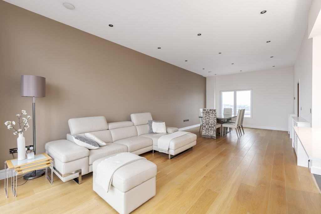 Property photo 1 of 23 094A7456-Hdr-Edit