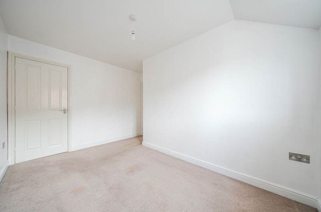 Additional image 12 of 3 bed semi-detached house for saleOaklands Park, Newtown, Powys SY16