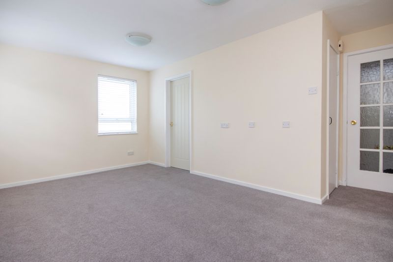 Property photo 3 of 11 Living Room